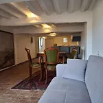 Appartamento Dimora Con Finestra Sui Tetti Di *
