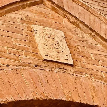 Apartment Dimora Con Finestra Sui Tetti Di *