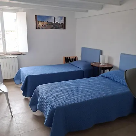 Appartement Dimora Con Finestra Sui Tetti Di