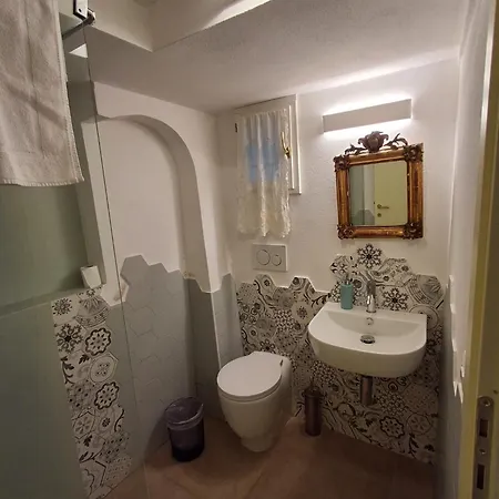 Dimora Con Finestra Sui Tetti Di Apartment Siena