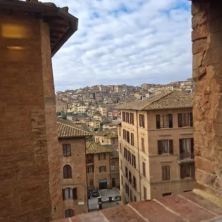 Apartment Dimora Con Finestra Sui Tetti Di Siena
