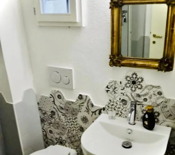 Dimora Con Finestra Sui Tetti Di * Siena