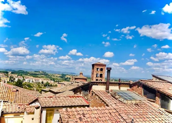 Dimora Con Finestra Sui Tetti Di * Siena