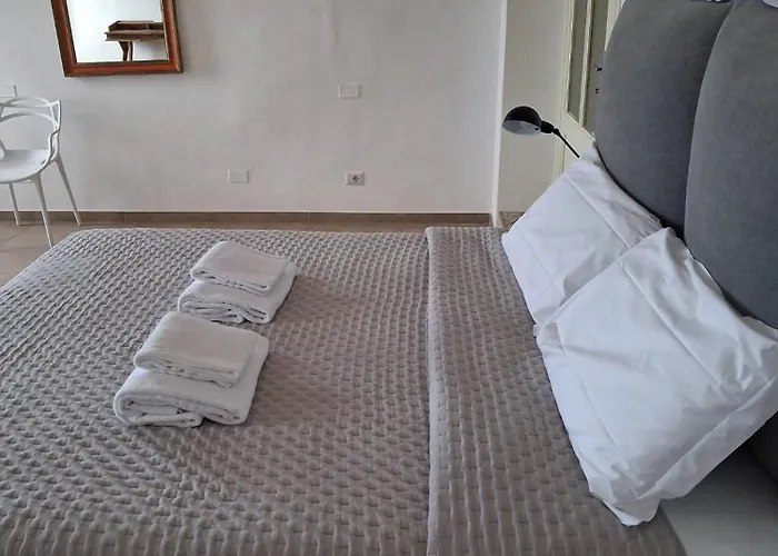 Dimora Con Finestra Sui Tetti Di