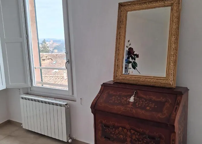 Dimora Con Finestra Sui Tetti Di