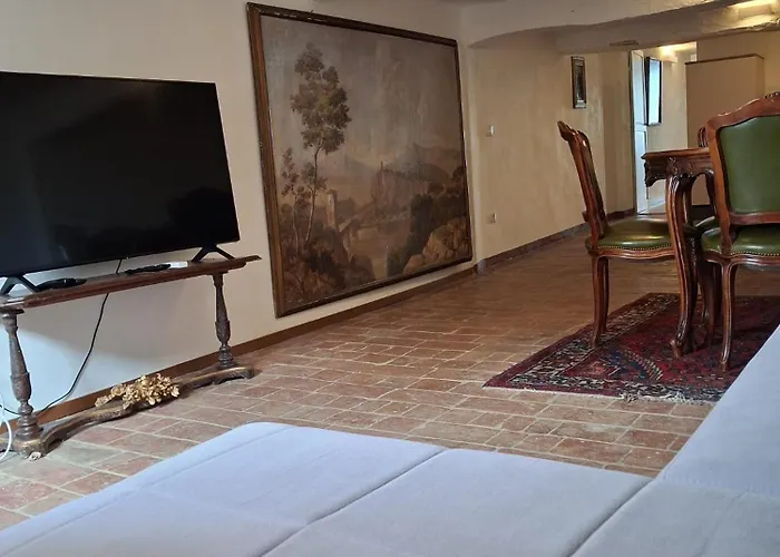 Dimora Con Finestra Sui Tetti Di