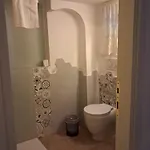 Dimora Con Finestra Sui Tetti Di Apartman *