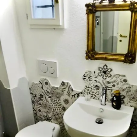 Dimora Con Finestra Sui Tetti Di * סיינה