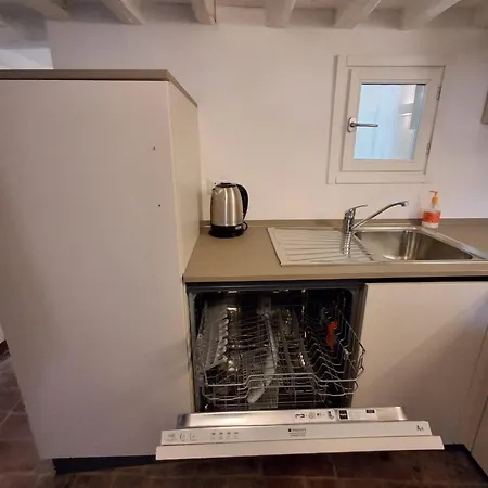 דירה Dimora Con Finestra Sui Tetti Di סיינה