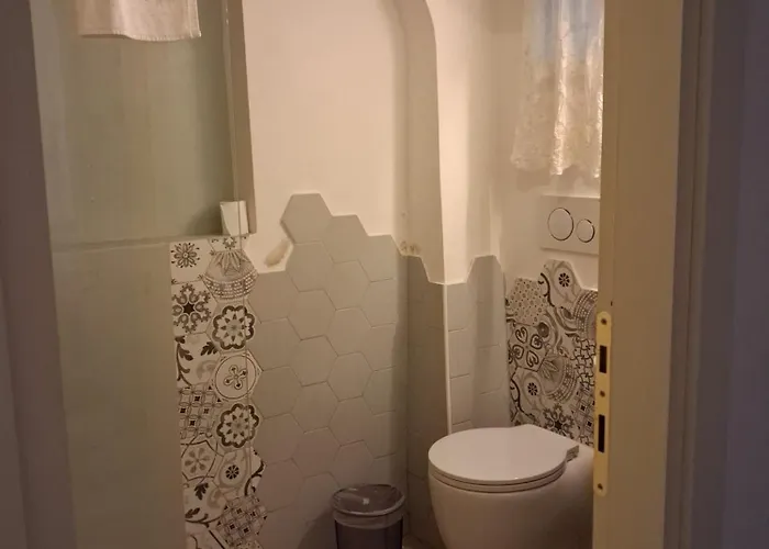 Dimora Con Finestra Sui Tetti Di Апартаменты *